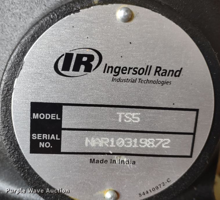 image for item LY9122 Ingersoll Rand TS4N5  air compressor