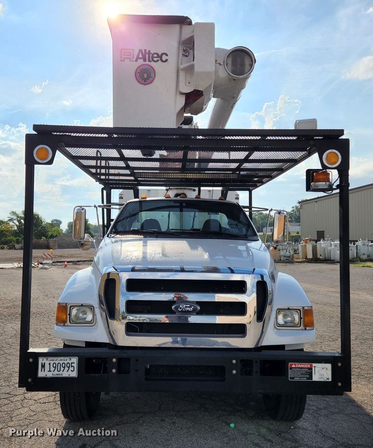 image for item MK9227 2011 Ford F750 Super Duty XL  forestry bucket truck