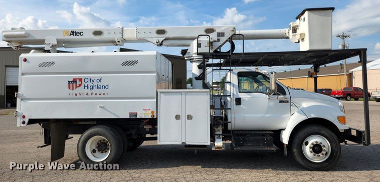 image for item MK9227 2011 Ford F750 Super Duty XL  forestry bucket truck