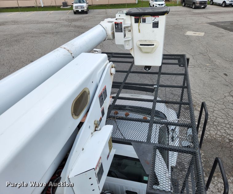 image for item MK9227 2011 Ford F750 Super Duty XL  forestry bucket truck