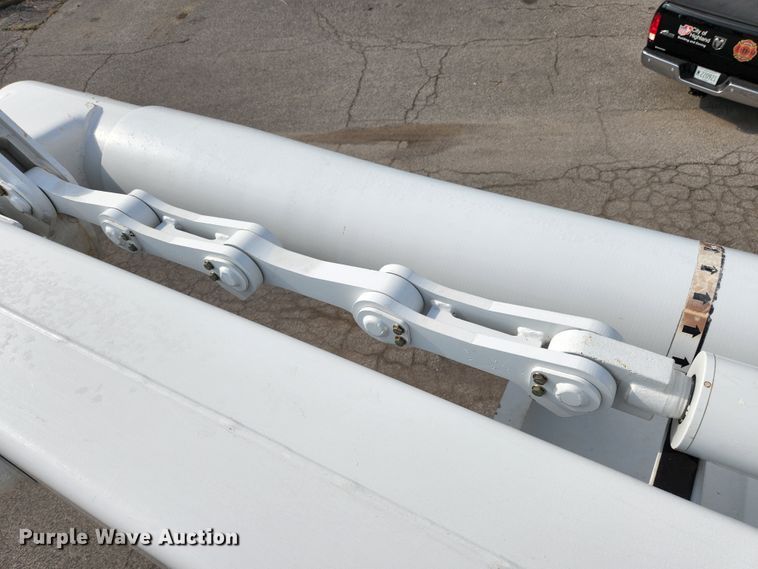 image for item MK9227 2011 Ford F750 Super Duty XL  forestry bucket truck