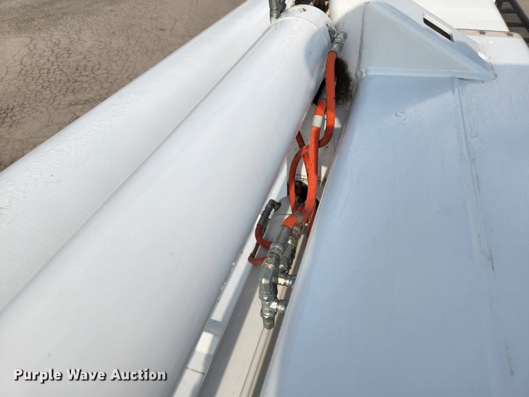 image for item MK9227 2011 Ford F750 Super Duty XL  forestry bucket truck