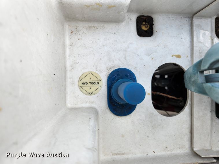 image for item MK9227 2011 Ford F750 Super Duty XL  forestry bucket truck