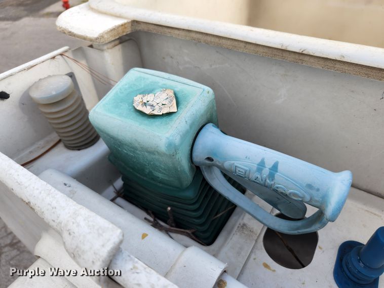 image for item MK9227 2011 Ford F750 Super Duty XL  forestry bucket truck