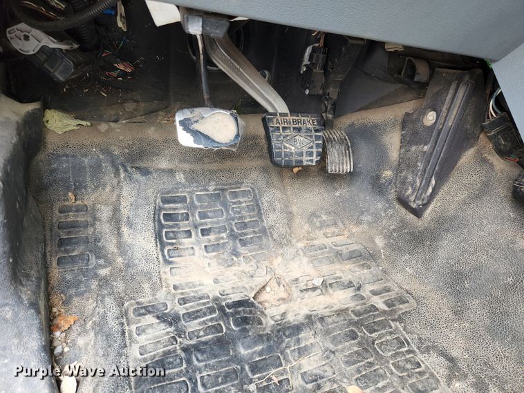 image for item MK9227 2011 Ford F750 Super Duty XL  forestry bucket truck