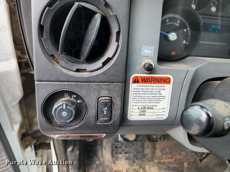 image for item MK9227 2011 Ford F750 Super Duty XL  forestry bucket truck