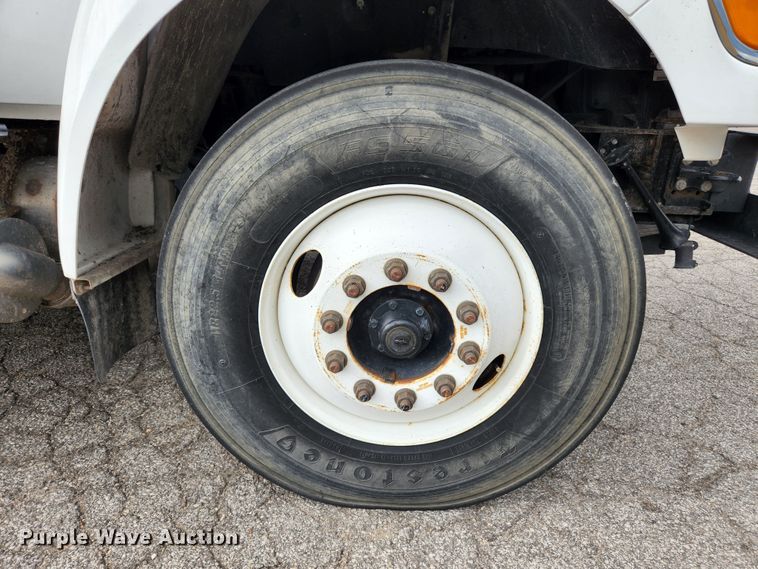 image for item MK9227 2011 Ford F750 Super Duty XL  forestry bucket truck