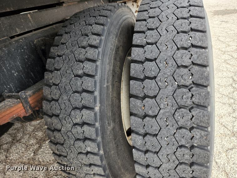 image for item MK9227 2011 Ford F750 Super Duty XL  forestry bucket truck