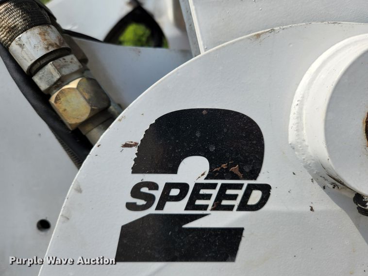 image for item MK9228 2005 Bobcat S300  skid steer loader