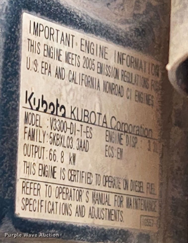 image for item MK9228 2005 Bobcat S300  skid steer loader