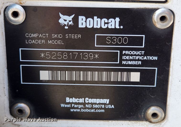 image for item MK9228 2005 Bobcat S300  skid steer loader