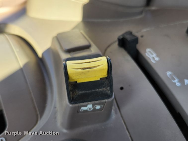 image for item MK9272 2009 John Deere 6430 Premium  MFWD tractor