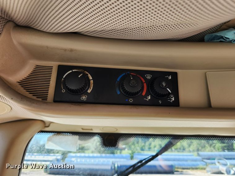 image for item MK9272 2009 John Deere 6430 Premium  MFWD tractor