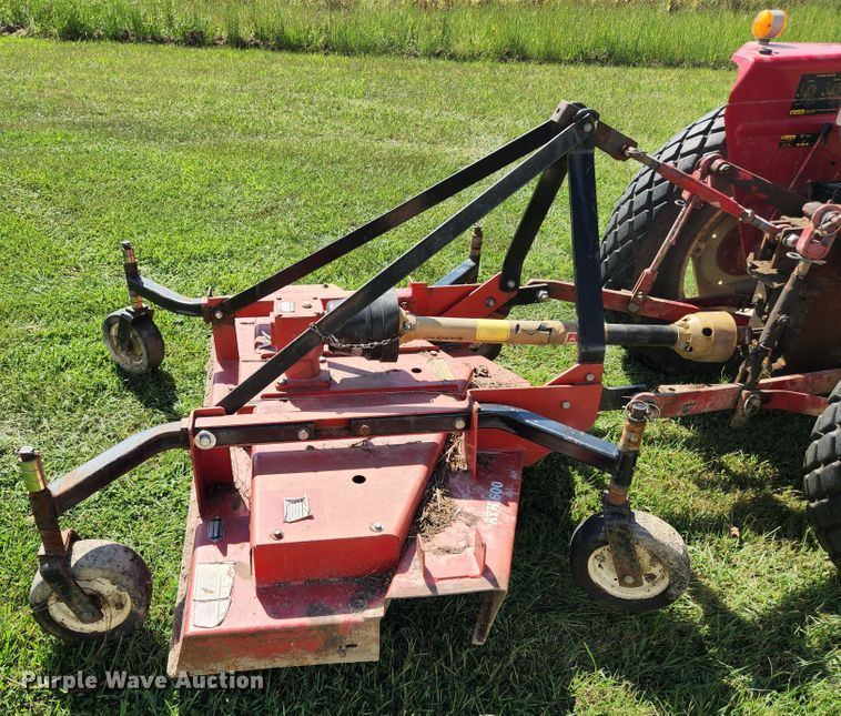 image for item MK9273 International Harvester 284  tractor