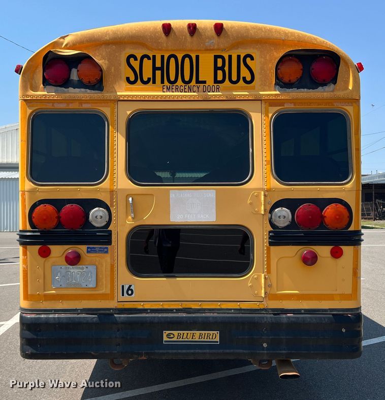 image for item MQ9807 2001 International 3800  school bus