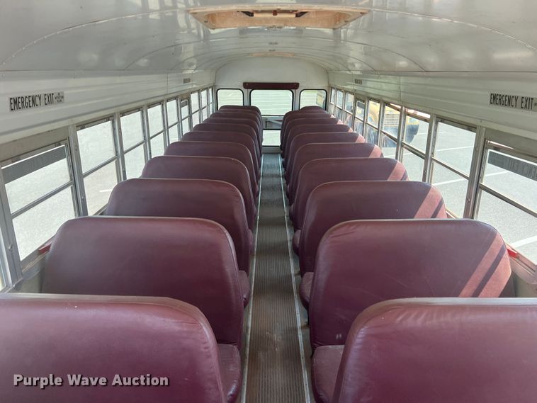 image for item MQ9807 2001 International 3800  school bus