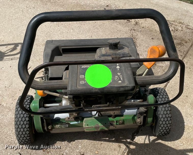 image for item MR9300 John Deere 220A  greens mower