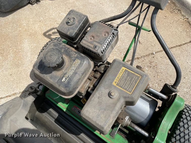 image for item MR9300 John Deere 220A  greens mower