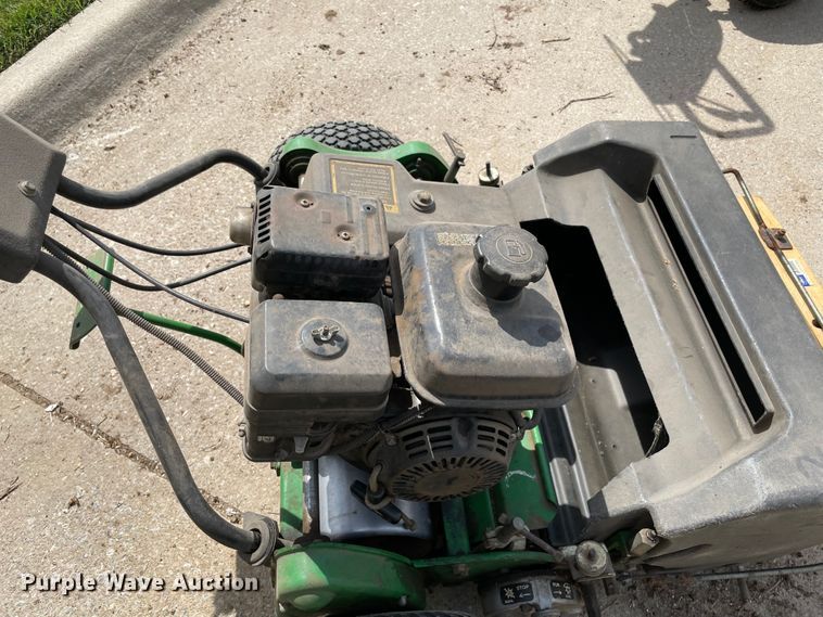 image for item MR9300 John Deere 220A  greens mower