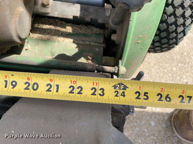 image for item MR9301 John Deere 220SL  greens mower