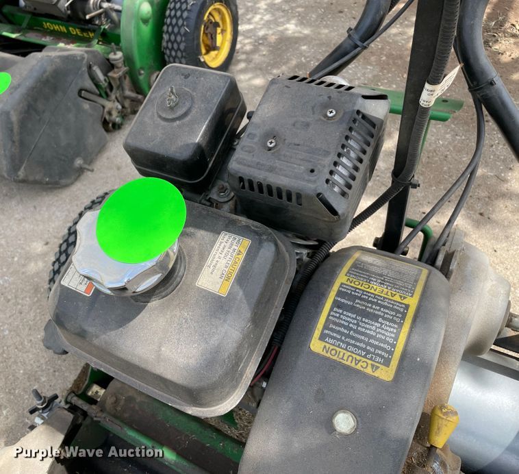 image for item MR9301 John Deere 220SL  greens mower