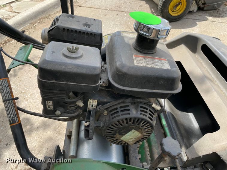 image for item MR9301 John Deere 220SL  greens mower