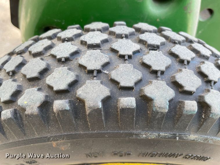 image for item MR9301 John Deere 220SL  greens mower