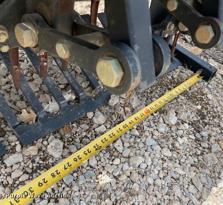 image for item MR9307 John Deere 1000 Aercore  aerator