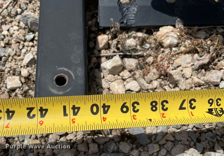 image for item MR9307 John Deere 1000 Aercore  aerator