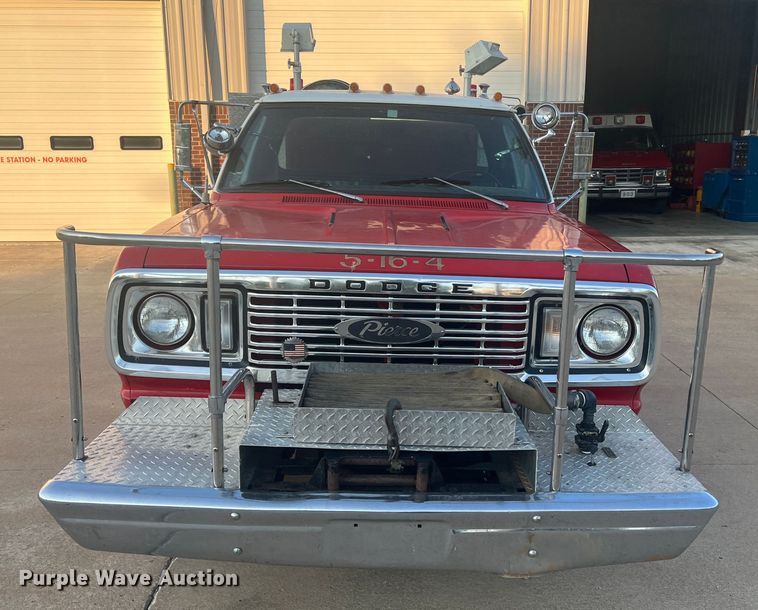 image for item MR9885 1978 Dodge W40 Custom 400  brush fire truck