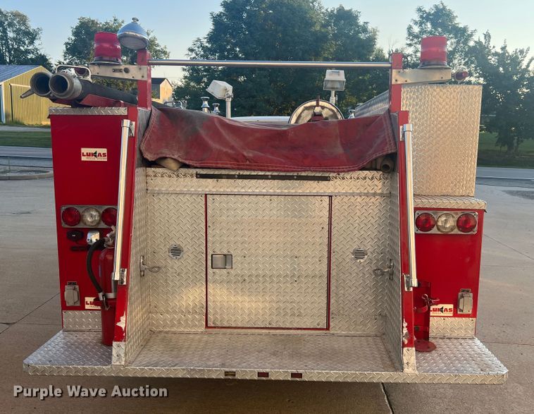 image for item MR9885 1978 Dodge W40 Custom 400  brush fire truck