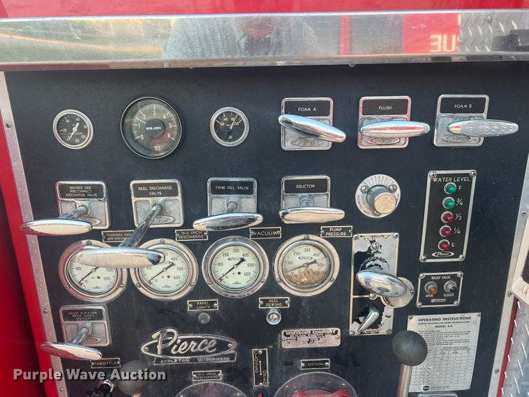 image for item MR9885 1978 Dodge W40 Custom 400  brush fire truck