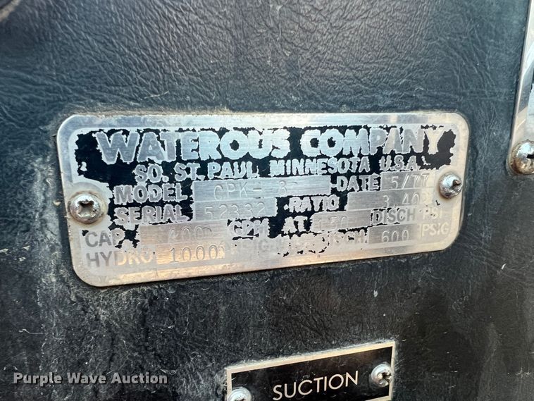 image for item MR9885 1978 Dodge W40 Custom 400  brush fire truck