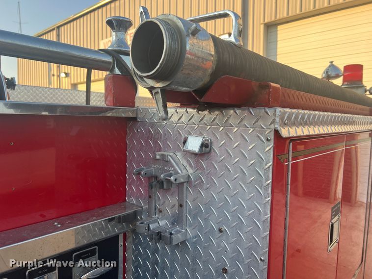 image for item MR9885 1978 Dodge W40 Custom 400  brush fire truck