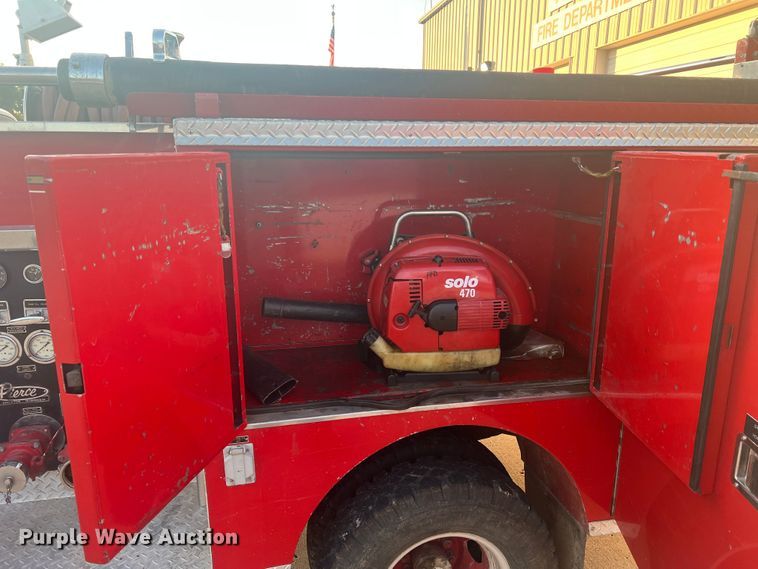 image for item MR9885 1978 Dodge W40 Custom 400  brush fire truck