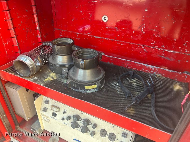 image for item MR9885 1978 Dodge W40 Custom 400  brush fire truck