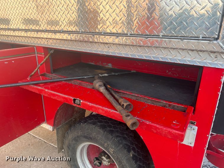 image for item MR9885 1978 Dodge W40 Custom 400  brush fire truck