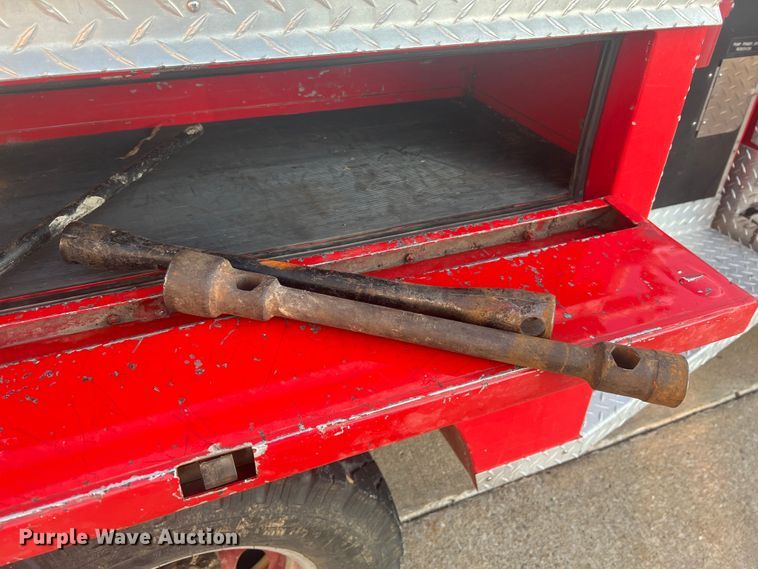 image for item MR9885 1978 Dodge W40 Custom 400  brush fire truck