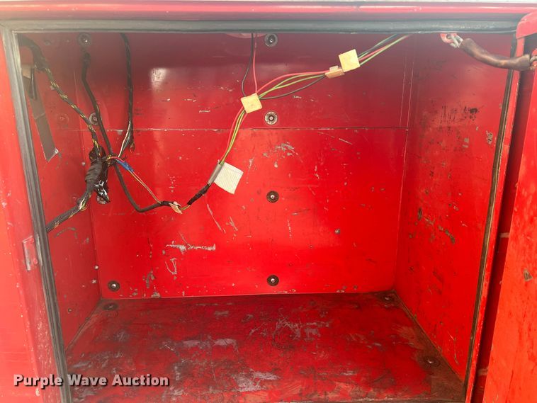 image for item MR9885 1978 Dodge W40 Custom 400  brush fire truck