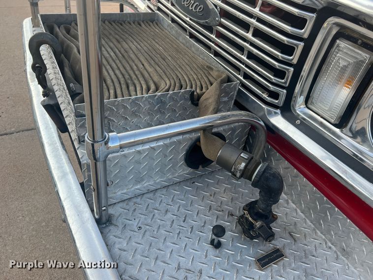 image for item MR9885 1978 Dodge W40 Custom 400  brush fire truck