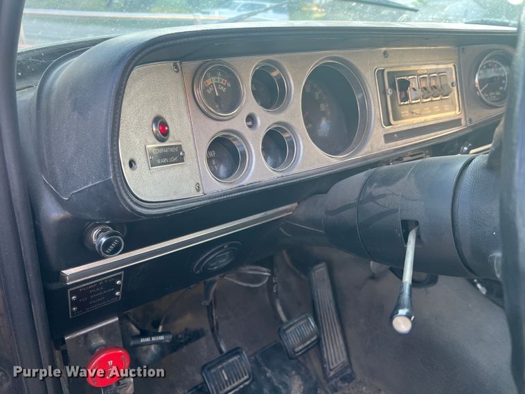 image for item MR9885 1978 Dodge W40 Custom 400  brush fire truck