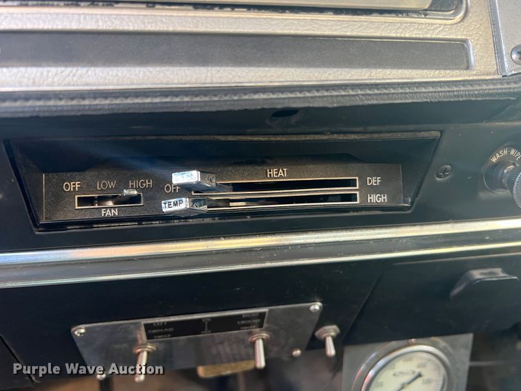 image for item MR9885 1978 Dodge W40 Custom 400  brush fire truck