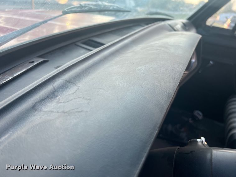 image for item MR9885 1978 Dodge W40 Custom 400  brush fire truck