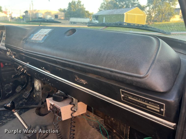 image for item MR9885 1978 Dodge W40 Custom 400  brush fire truck