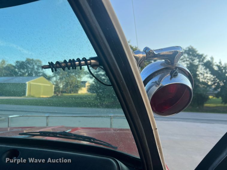 image for item MR9885 1978 Dodge W40 Custom 400  brush fire truck