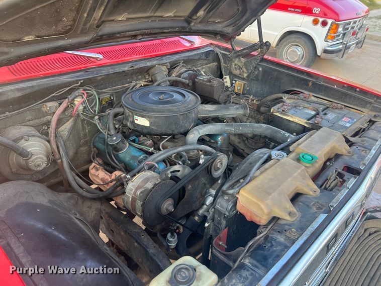 image for item MR9885 1978 Dodge W40 Custom 400  brush fire truck