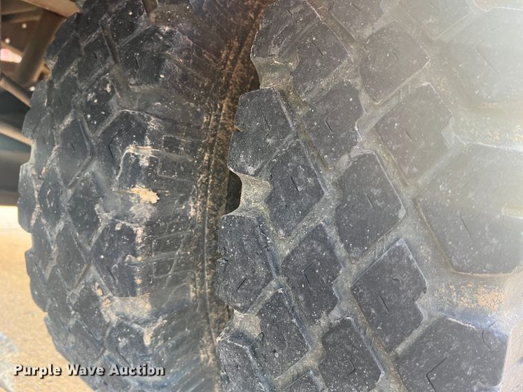 image for item MR9885 1978 Dodge W40 Custom 400  brush fire truck