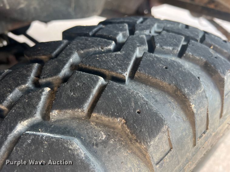 image for item MR9885 1978 Dodge W40 Custom 400  brush fire truck