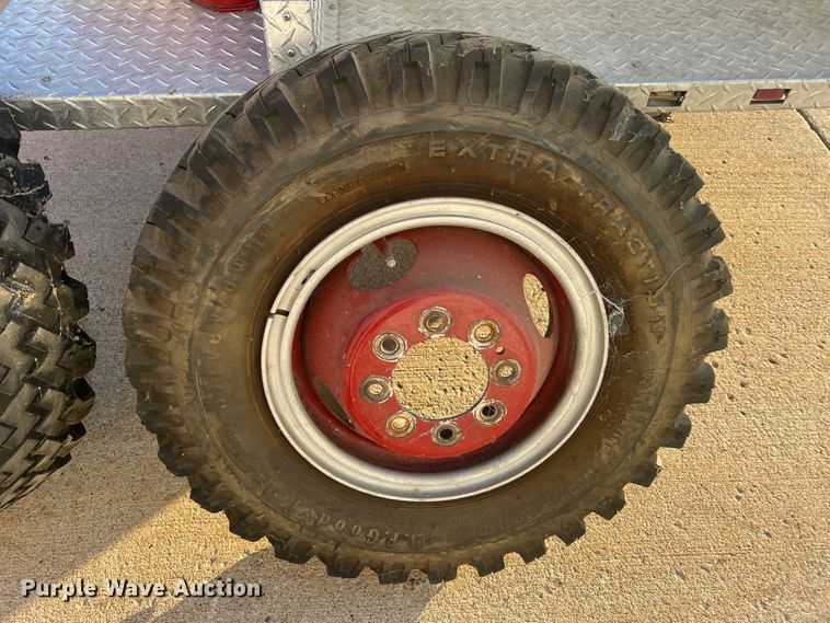 image for item MR9885 1978 Dodge W40 Custom 400  brush fire truck