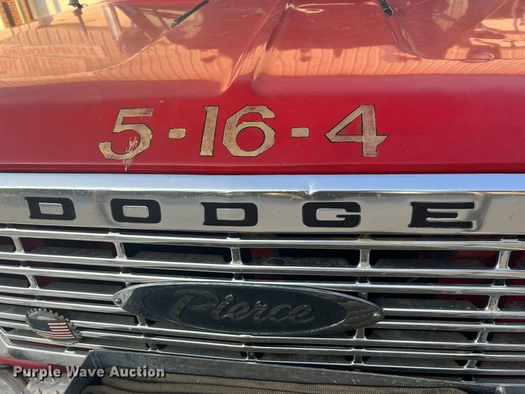 image for item MR9885 1978 Dodge W40 Custom 400  brush fire truck